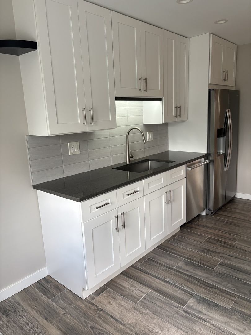 183 Grove Avenue C Property Photo 11