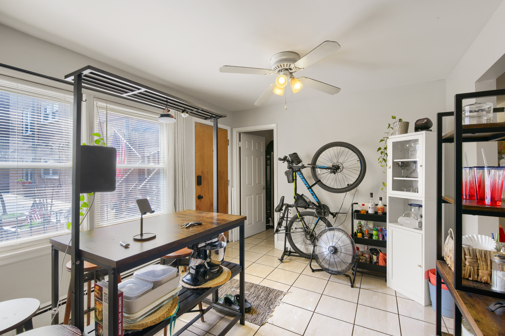 7133 N Damen Avenue 3d Property Photo 7