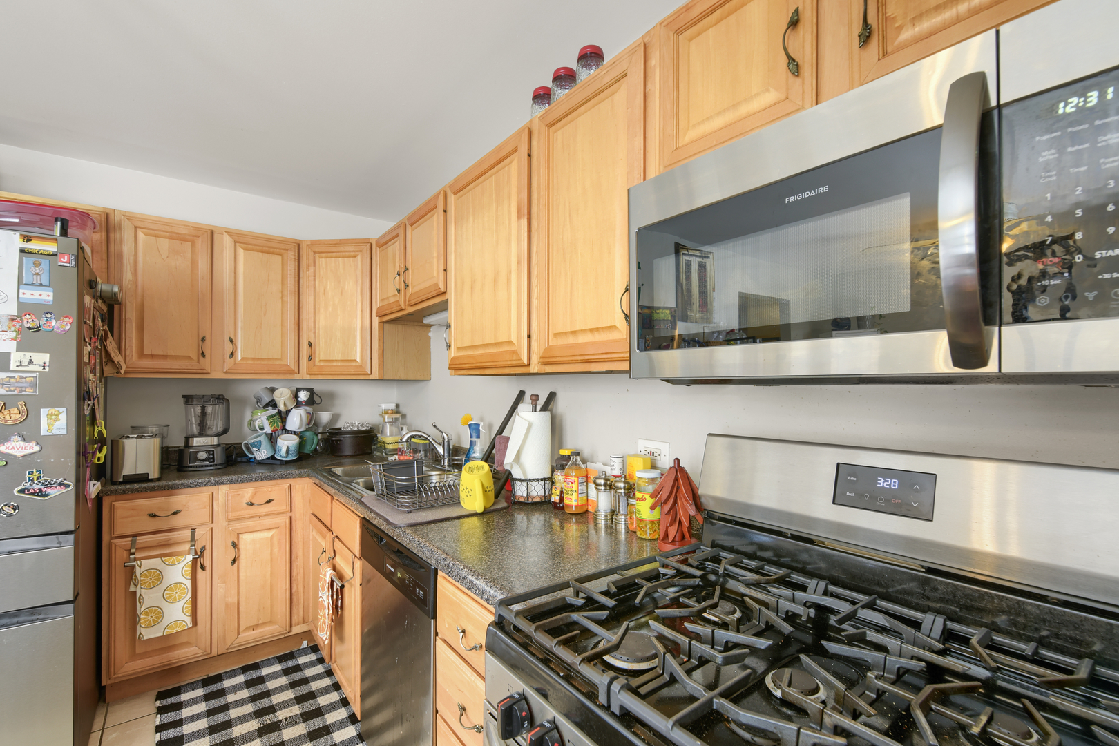 7133 N Damen Avenue 3d Property Photo 9