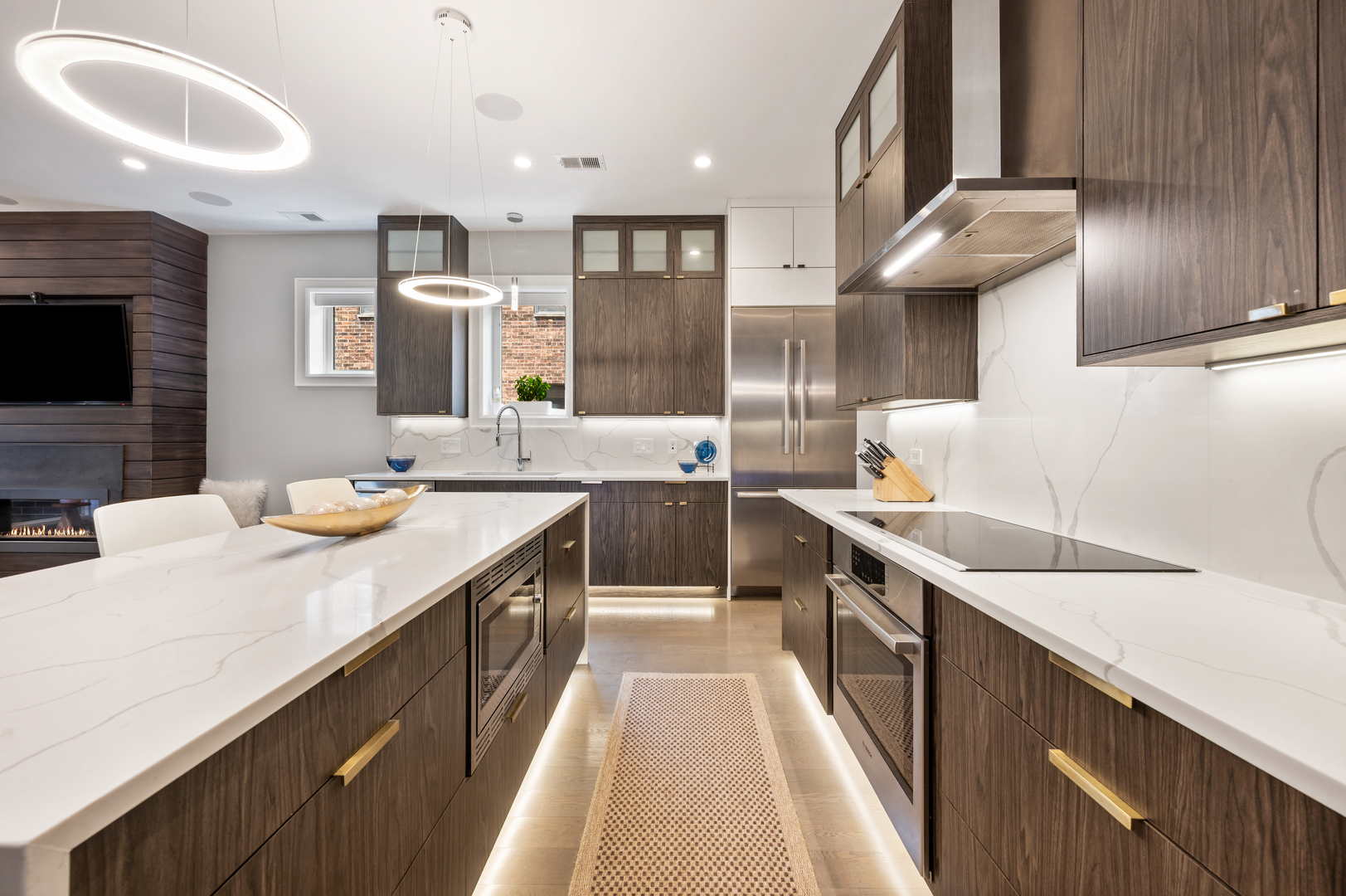 729 W Diversey Parkway 2 Property Photo 6