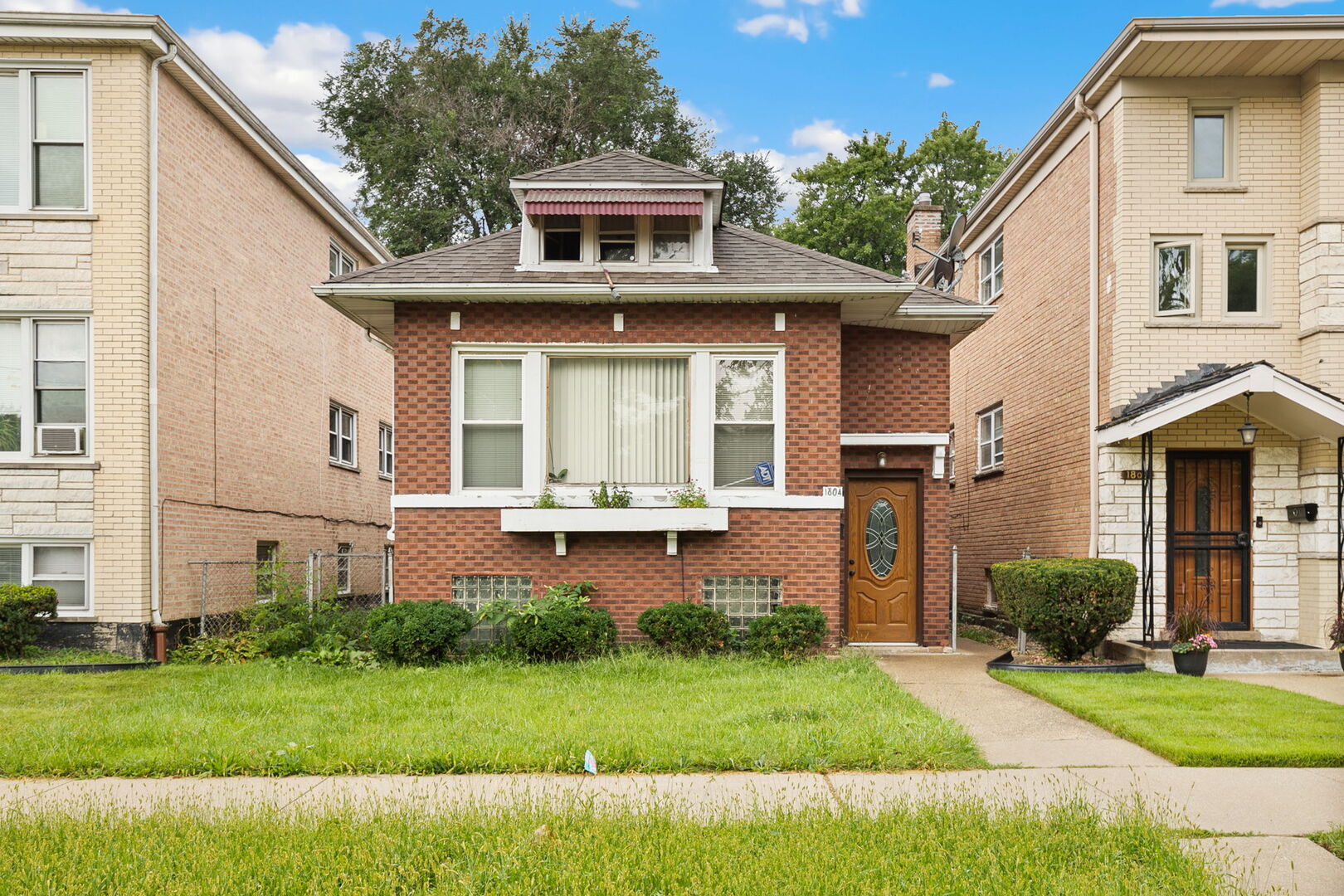 1804 N Merrimac Avenue Property Photo 1