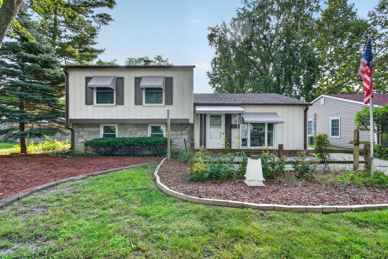 124 Fairlane Drive Property Photo 1