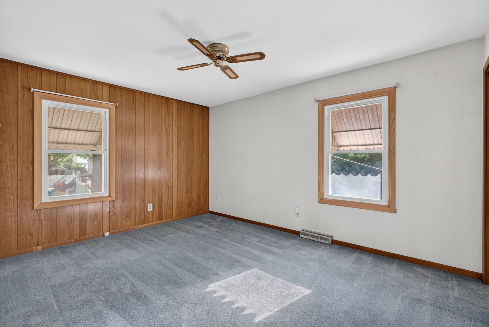 124 Fairlane Drive Property Photo 23