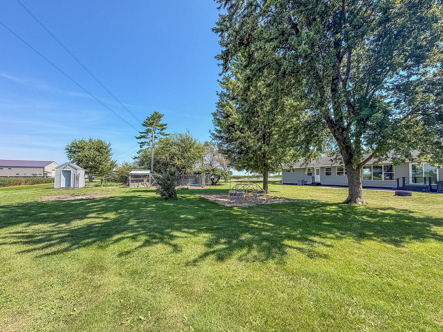 2066 County Road 3000 Property Photo 39