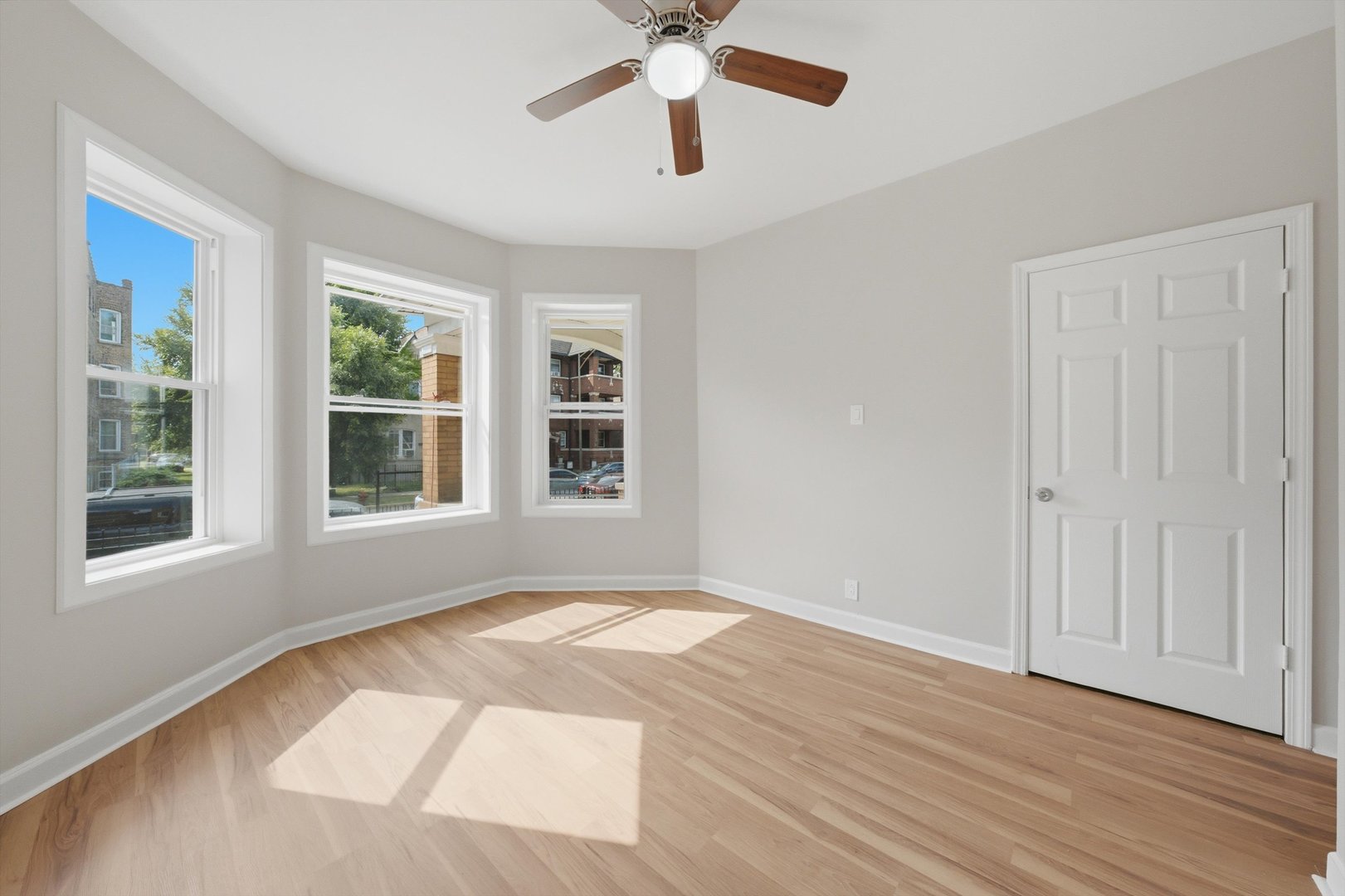7131 S Normal Boulevard Property Photo 3