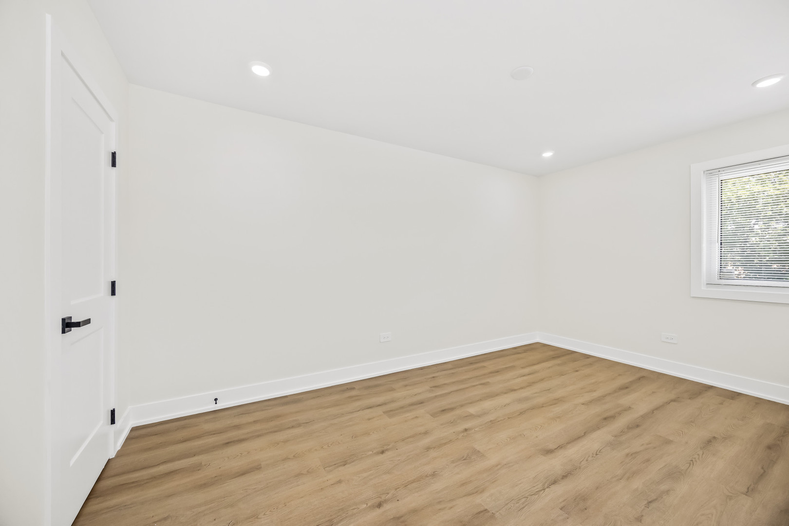 10217 Dearlove Road 102 Property Photo 10