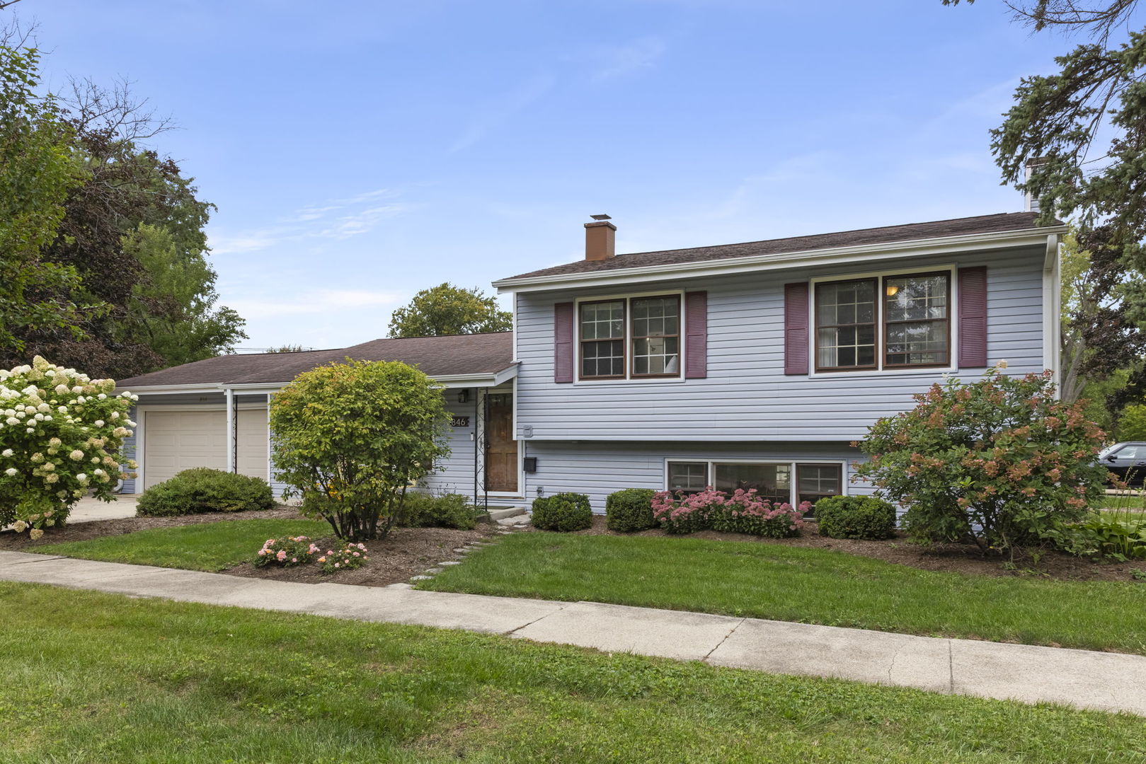 846 Hammerschmidt Avenue Property Photo 1