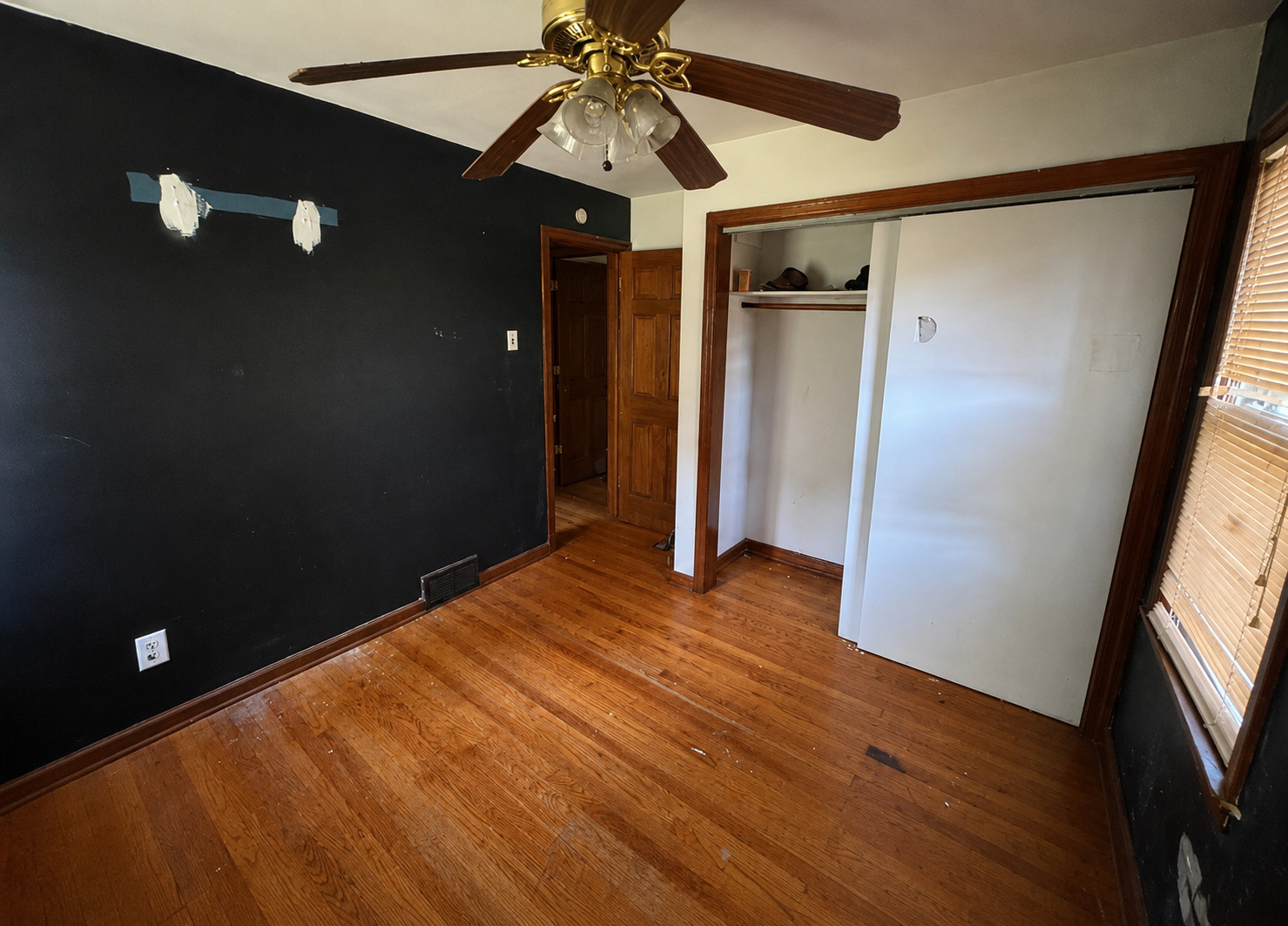 1819 167th Street Property Photo 5