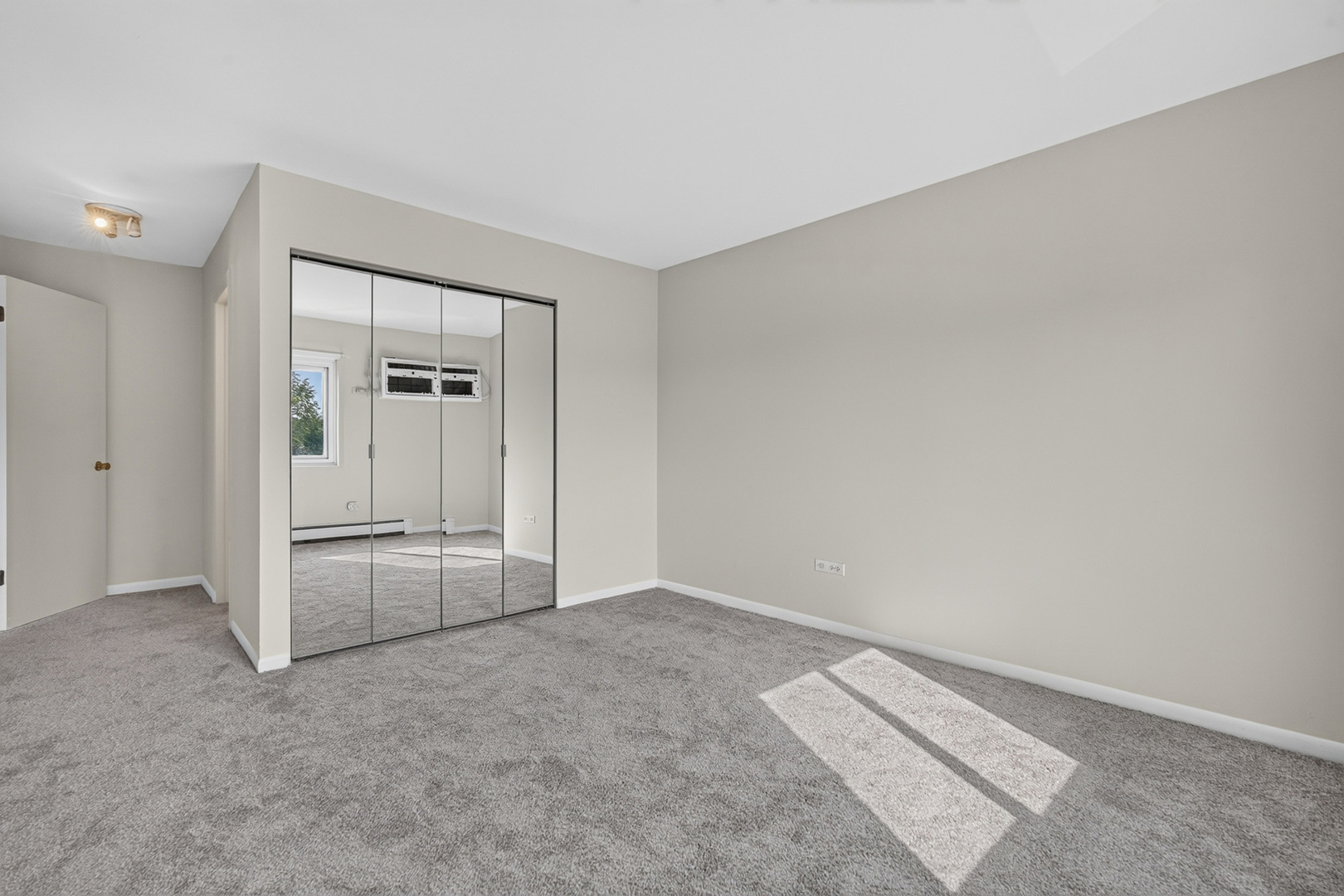 1133 S Finley Road 309 Property Photo 10
