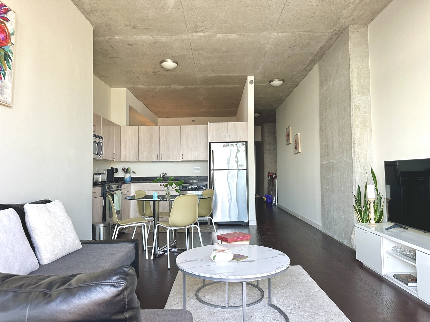 235 W Van Buren Street 3310 Property Photo 6