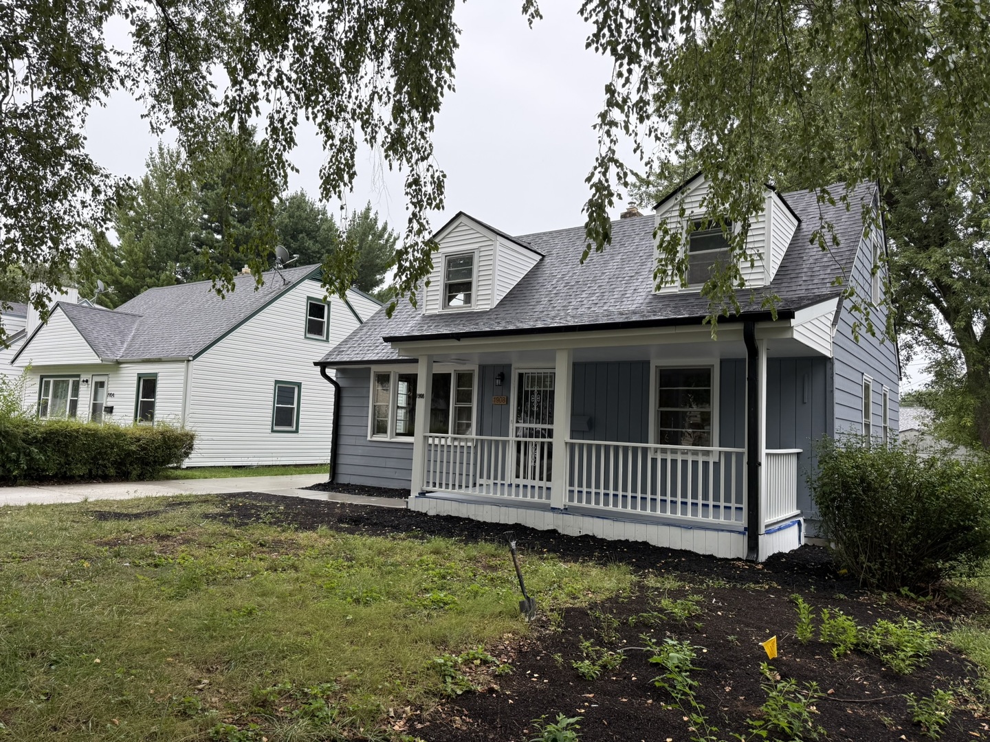 1908 W Pearl Avenue Property Photo 2