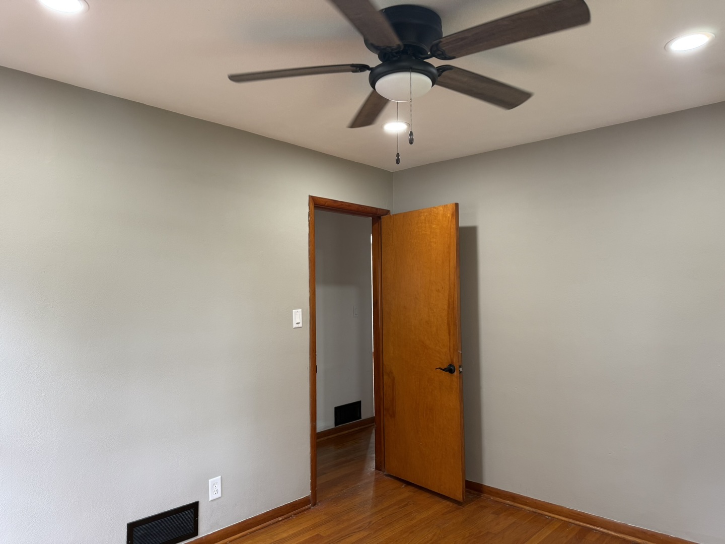 1908 W Pearl Avenue Property Photo 15