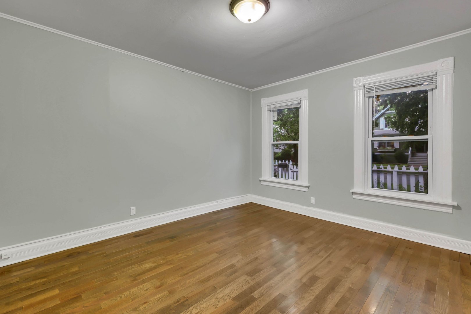 2123 Wesley Avenue 1 Property Photo 3