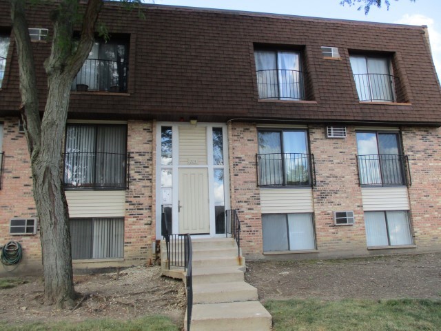 203 N WATERS EDGE Drive 202 Property Photo 1