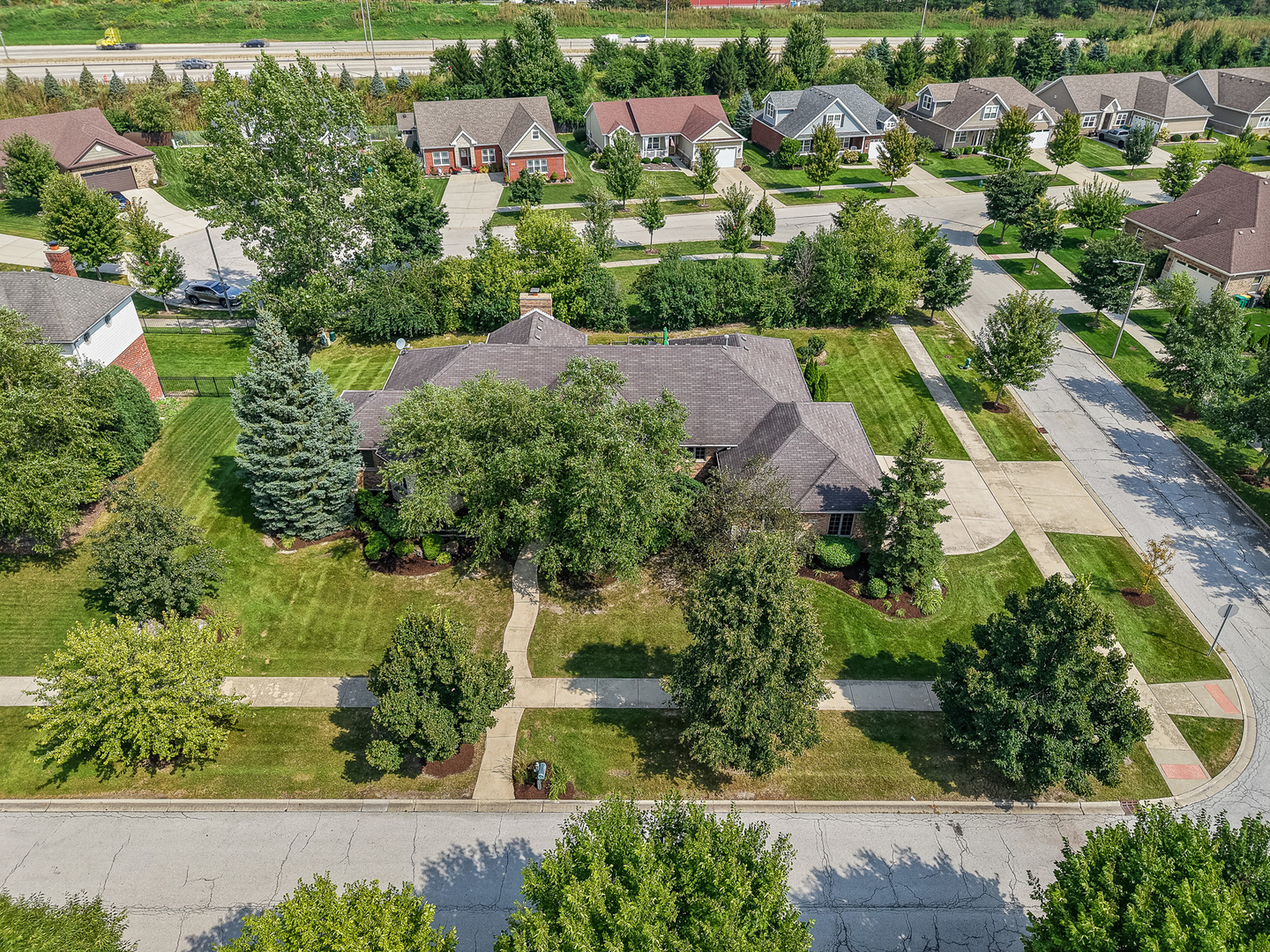 12991 Mayfair Drive Property Photo 3