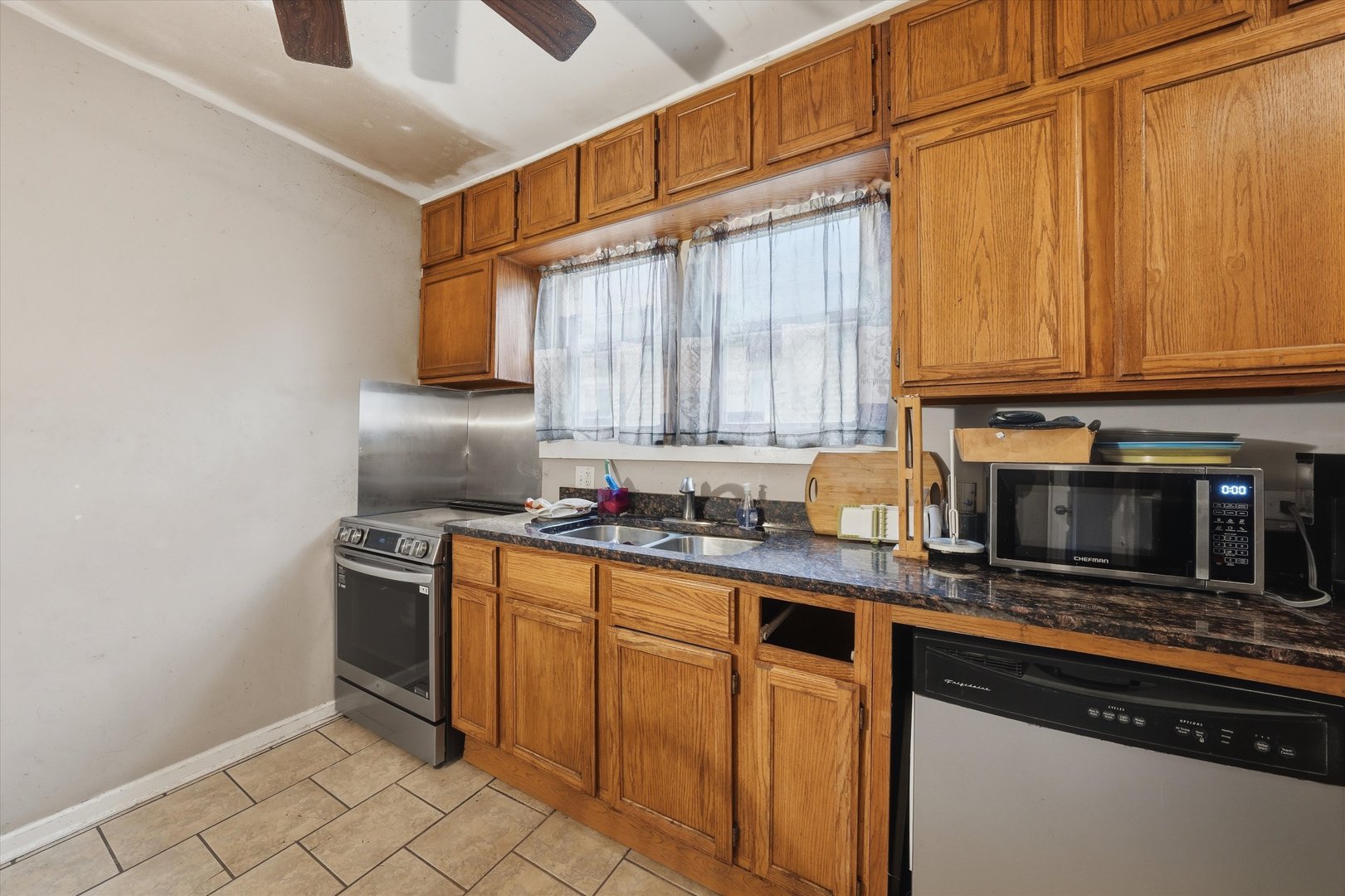 1329 Maple Avenue Property Photo 7