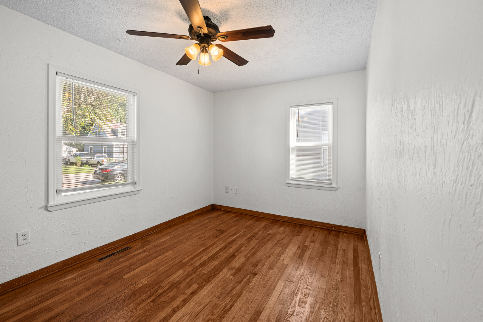 940 31st Street Property Photo 13