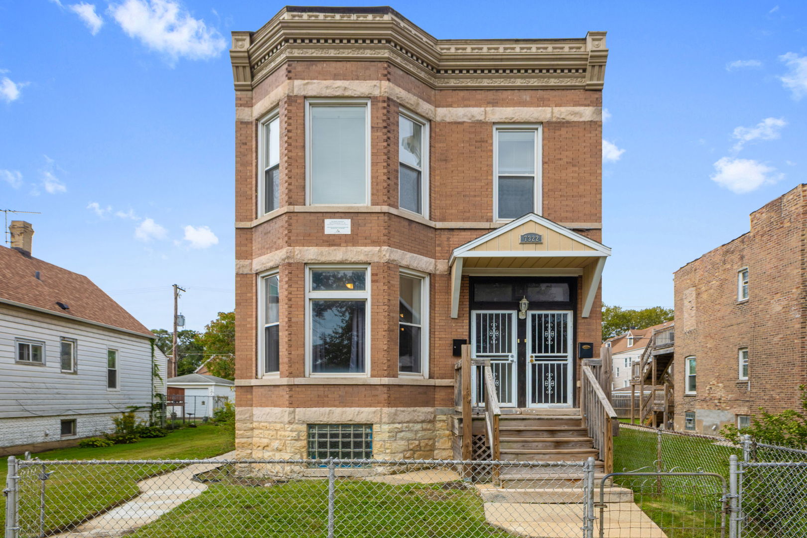 7322 S Langley Avenue Property Photo 1