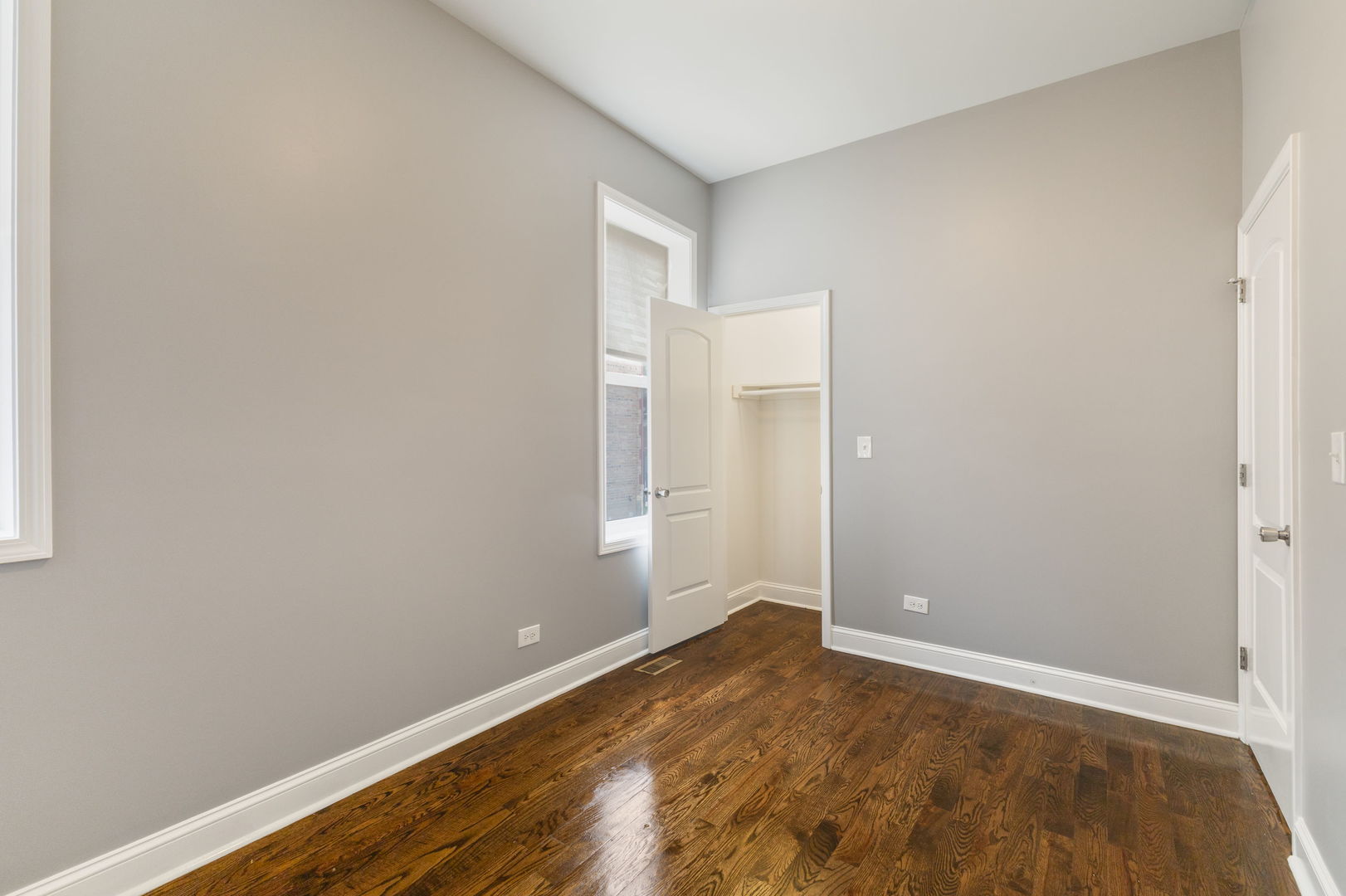7322 S Langley Avenue Property Photo 14