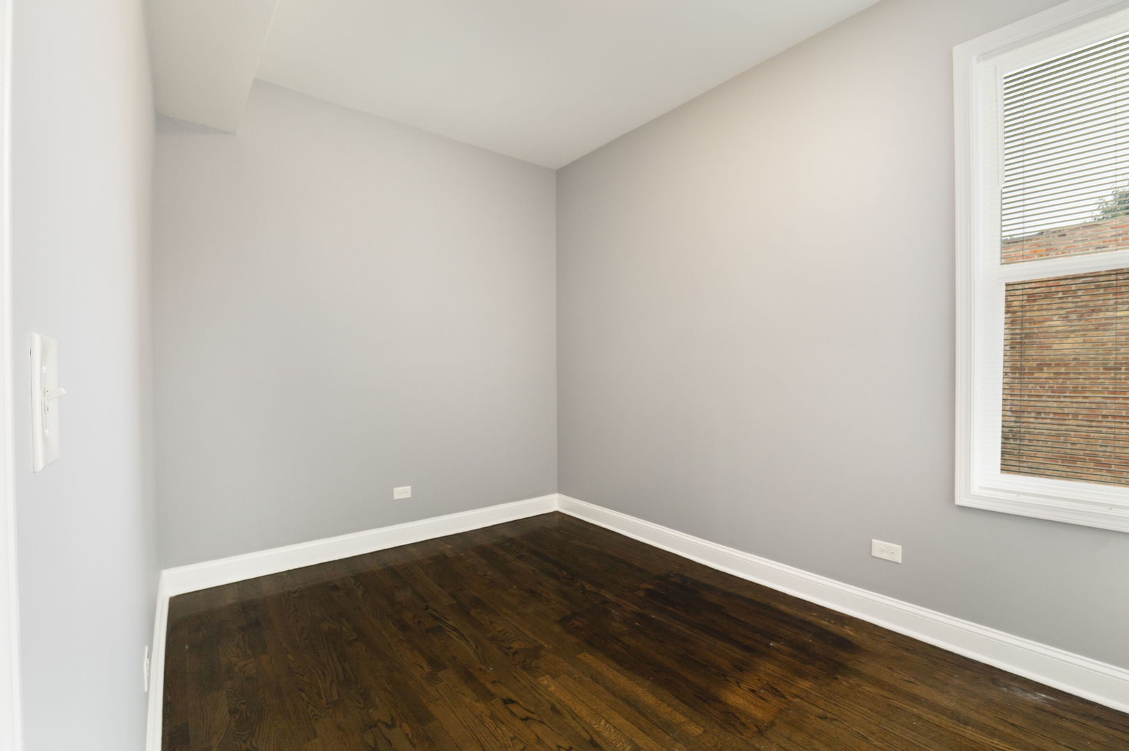 7322 S Langley Avenue Property Photo 15