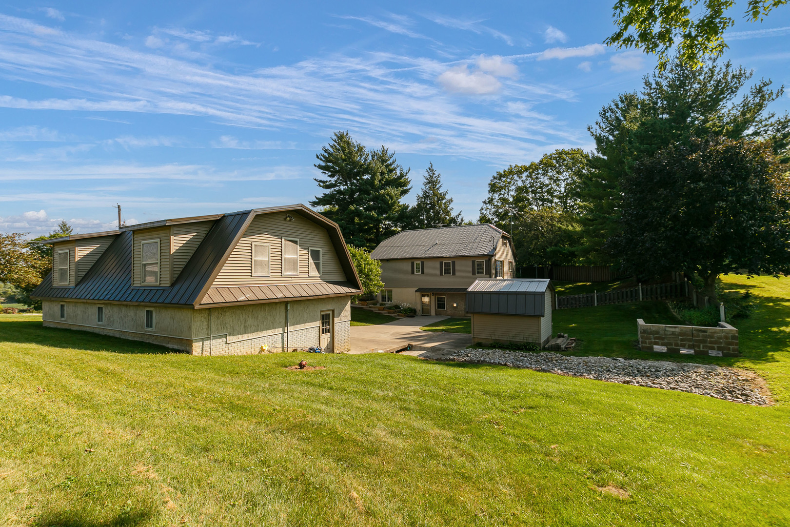7811 29th Street Property Photo 4
