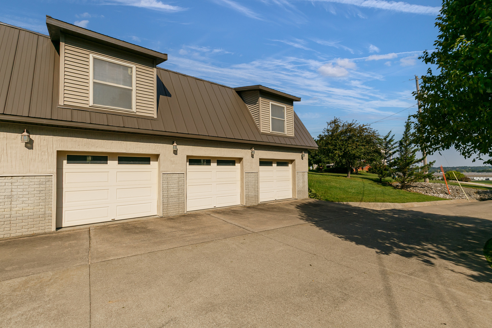 7811 29th Street Property Photo 42