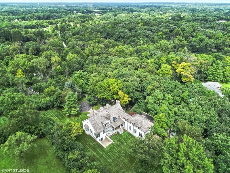383 County Line Road Property Photo 3