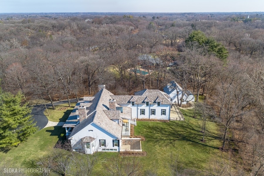 383 County Line Road Property Photo 4
