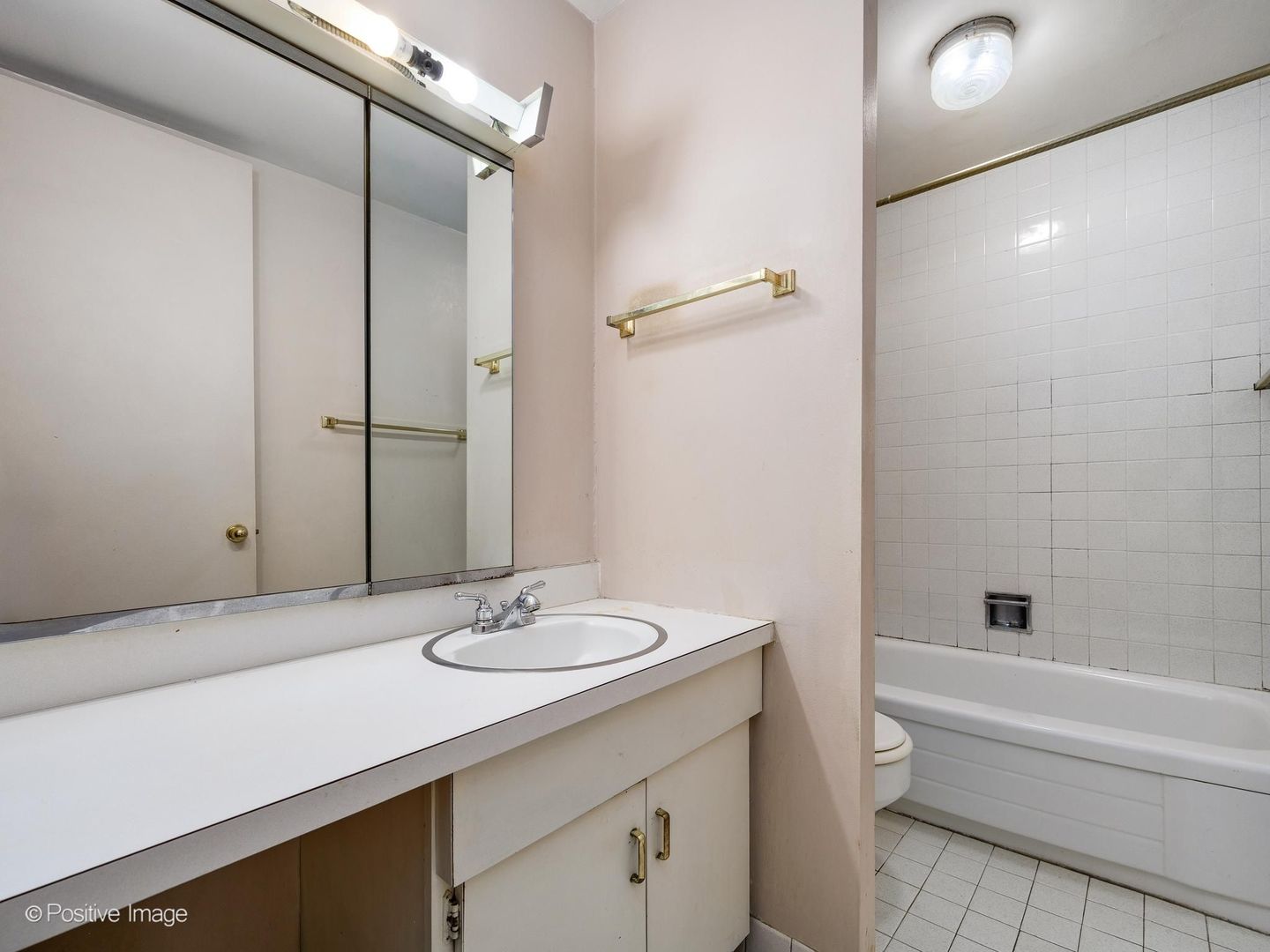 1960 N Lincoln Park West 2103 Property Photo 22