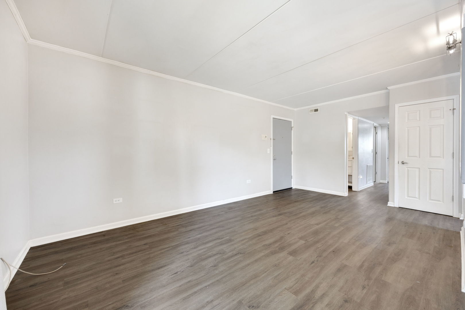 1221 Chalet Road 200 Property Photo 4