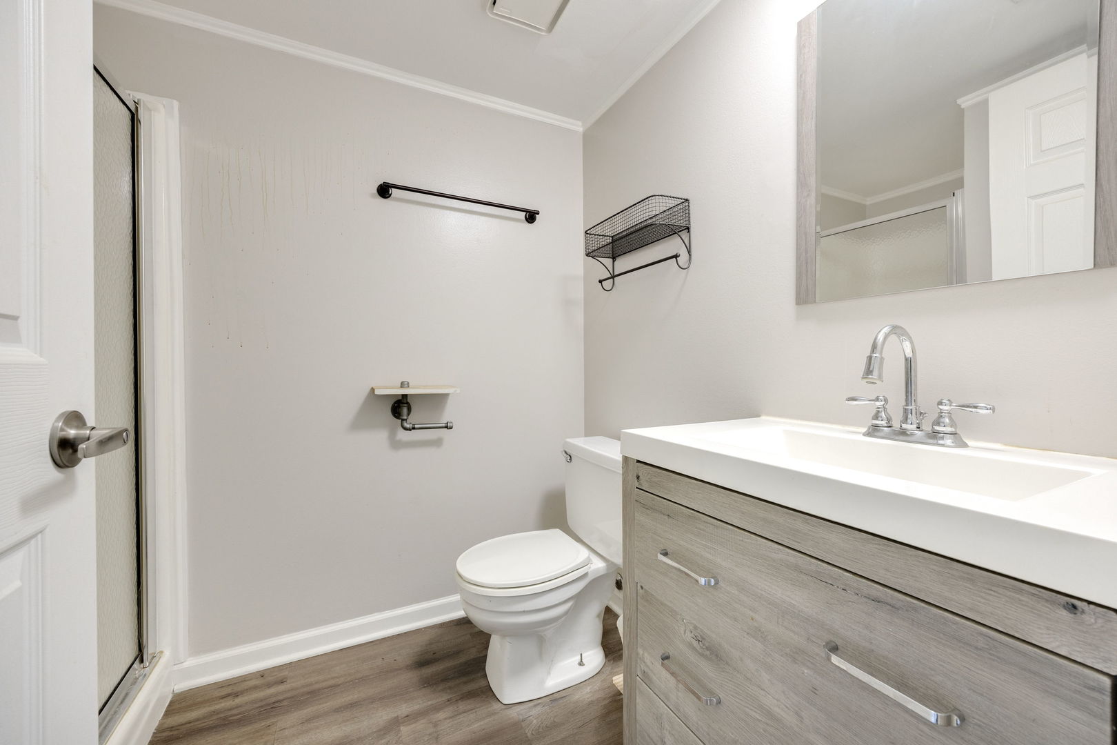 1221 Chalet Road 200 Property Photo 8