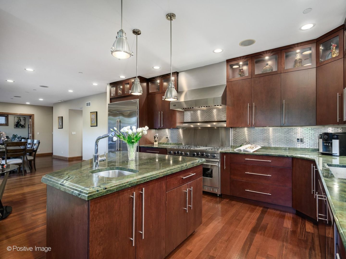5125 Lunt Avenue Property Photo 12