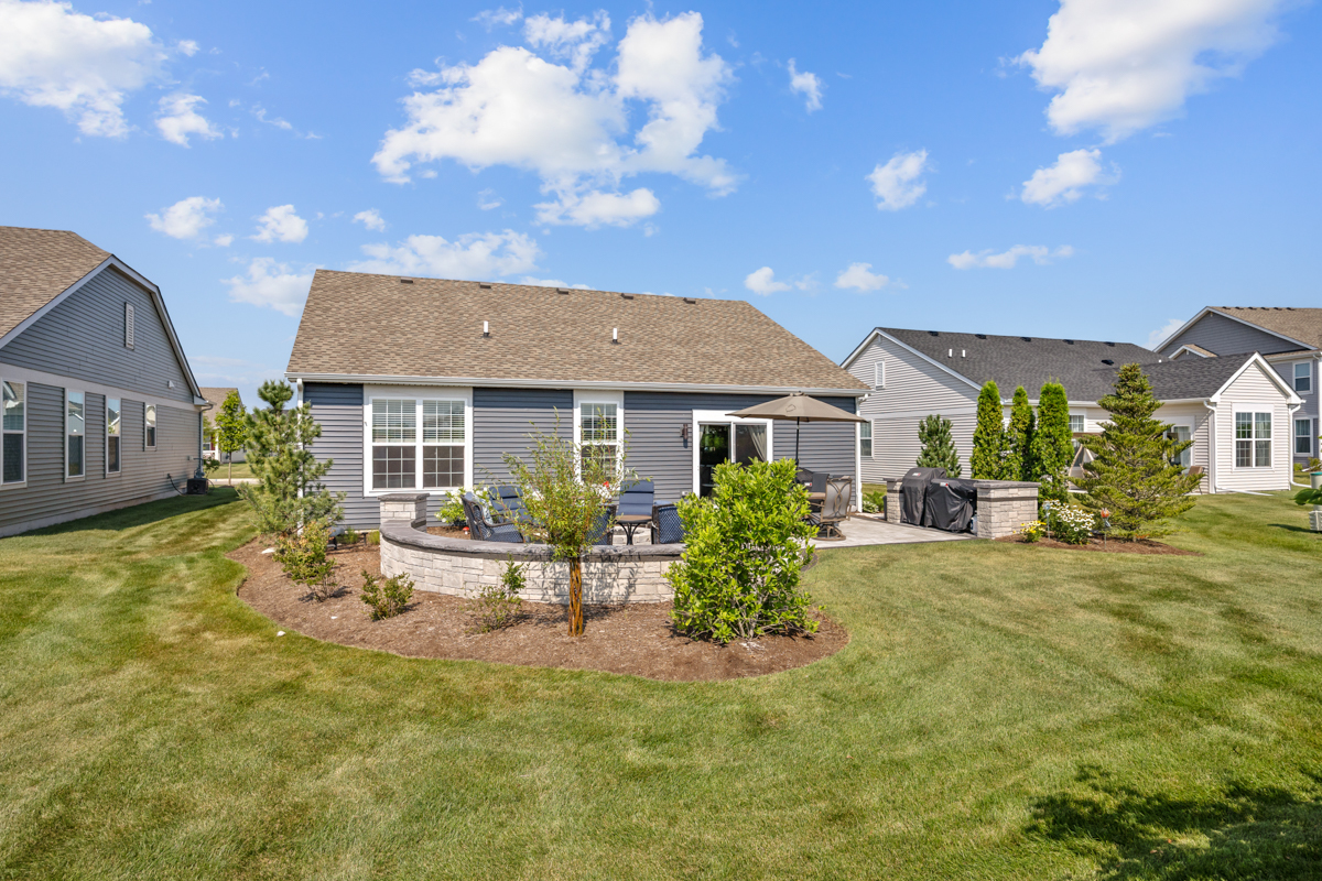 10270 Ehorn Road Property Photo 11