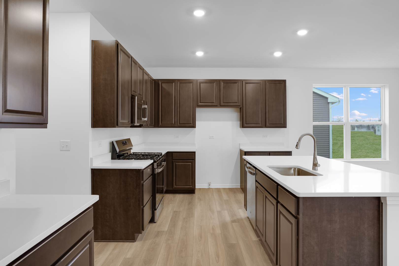 1106 Rebecca Court Property Photo 2