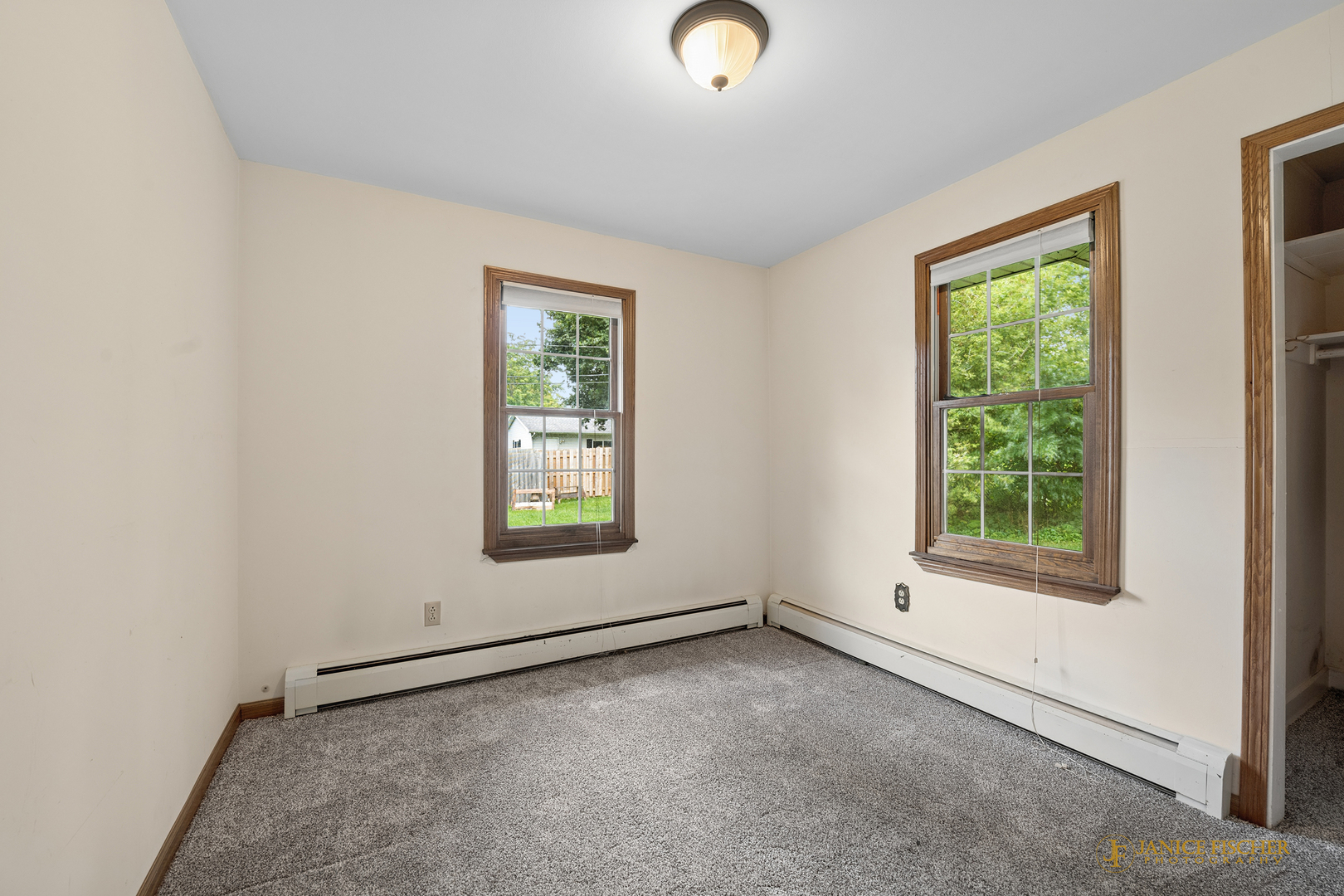 7304 Hiawatha Drive Property Photo 11