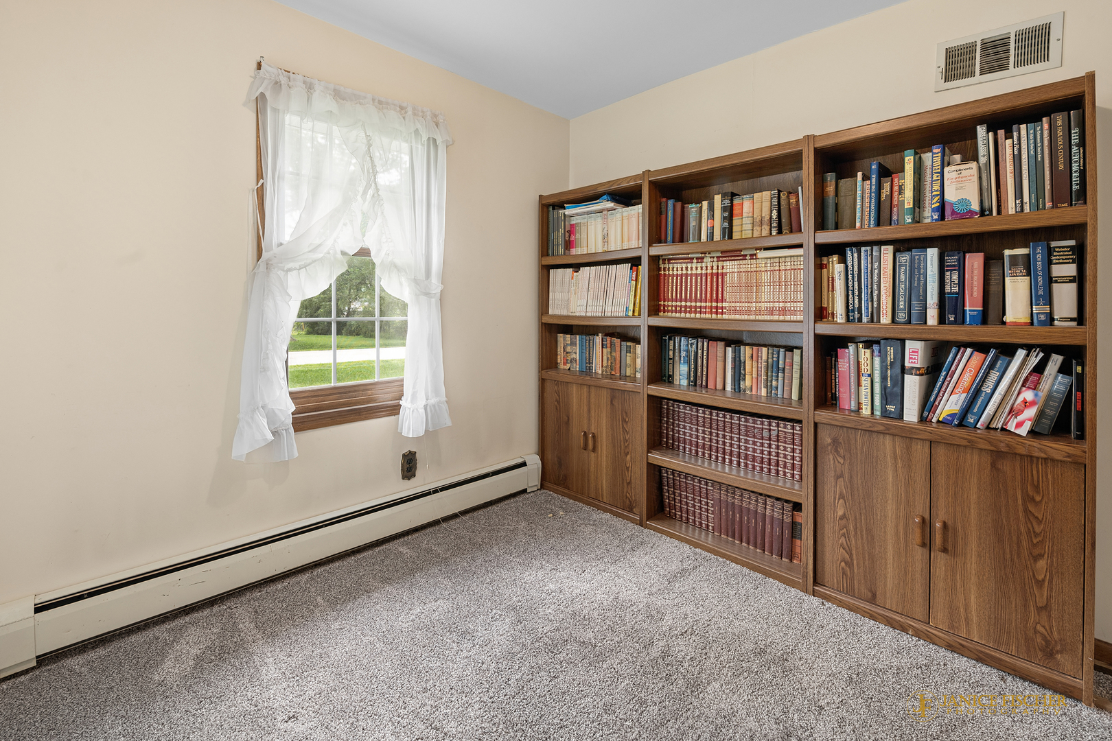 7304 Hiawatha Drive Property Photo 12