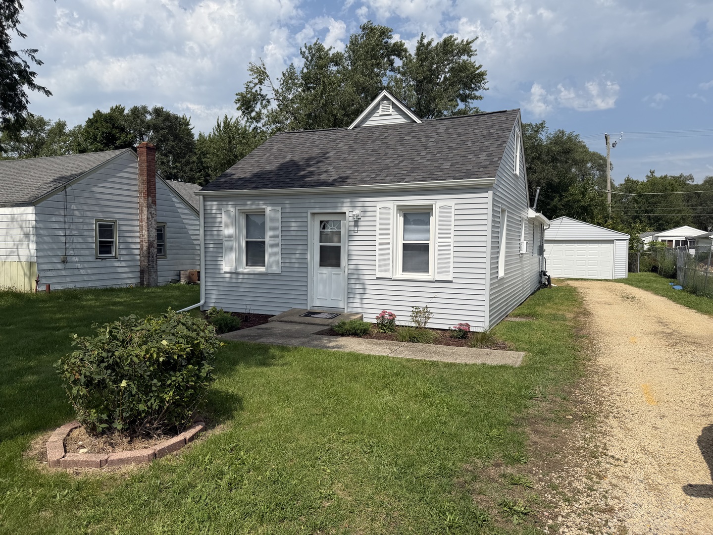 918 Windsor Road Property Photo 1