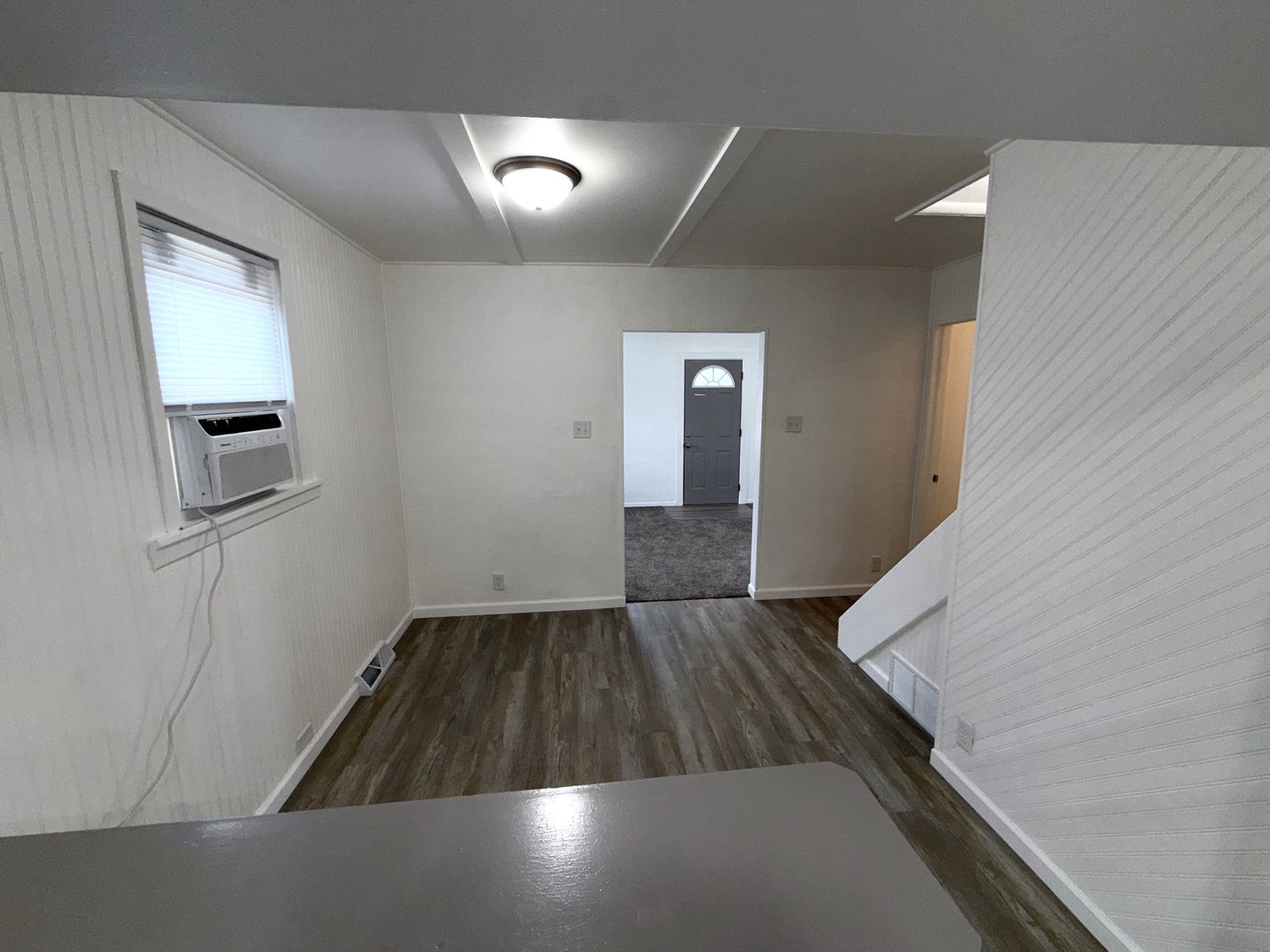 918 Windsor Road Property Photo 11