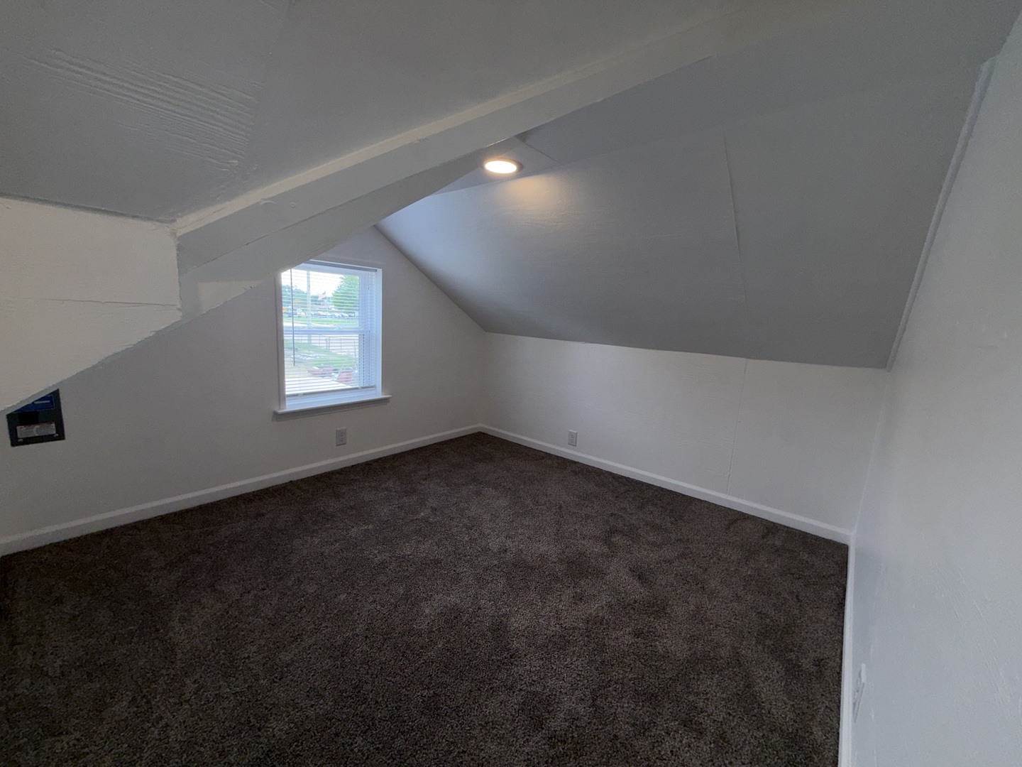 918 Windsor Road Property Photo 23