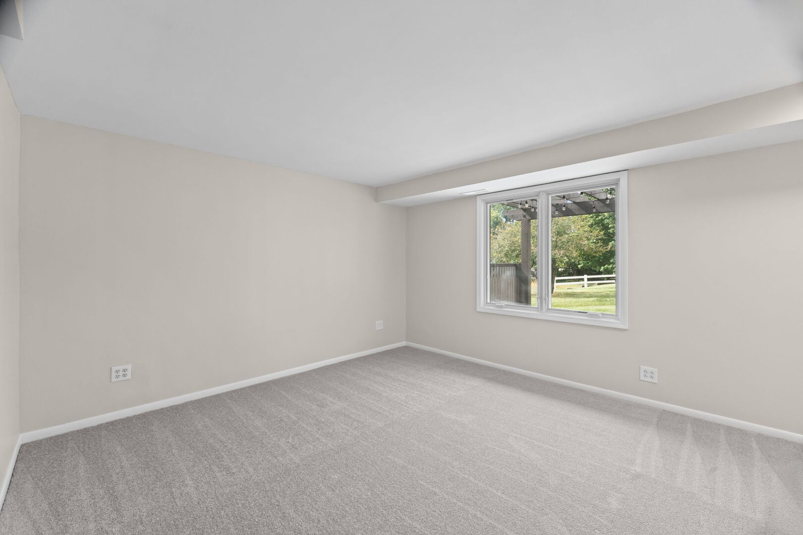 107 Honeysuckle Court Property Photo 6