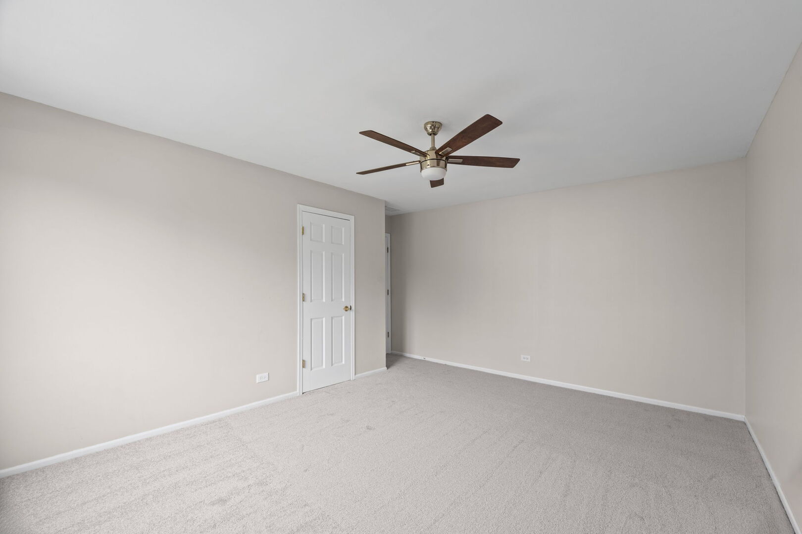 107 Honeysuckle Court Property Photo 8