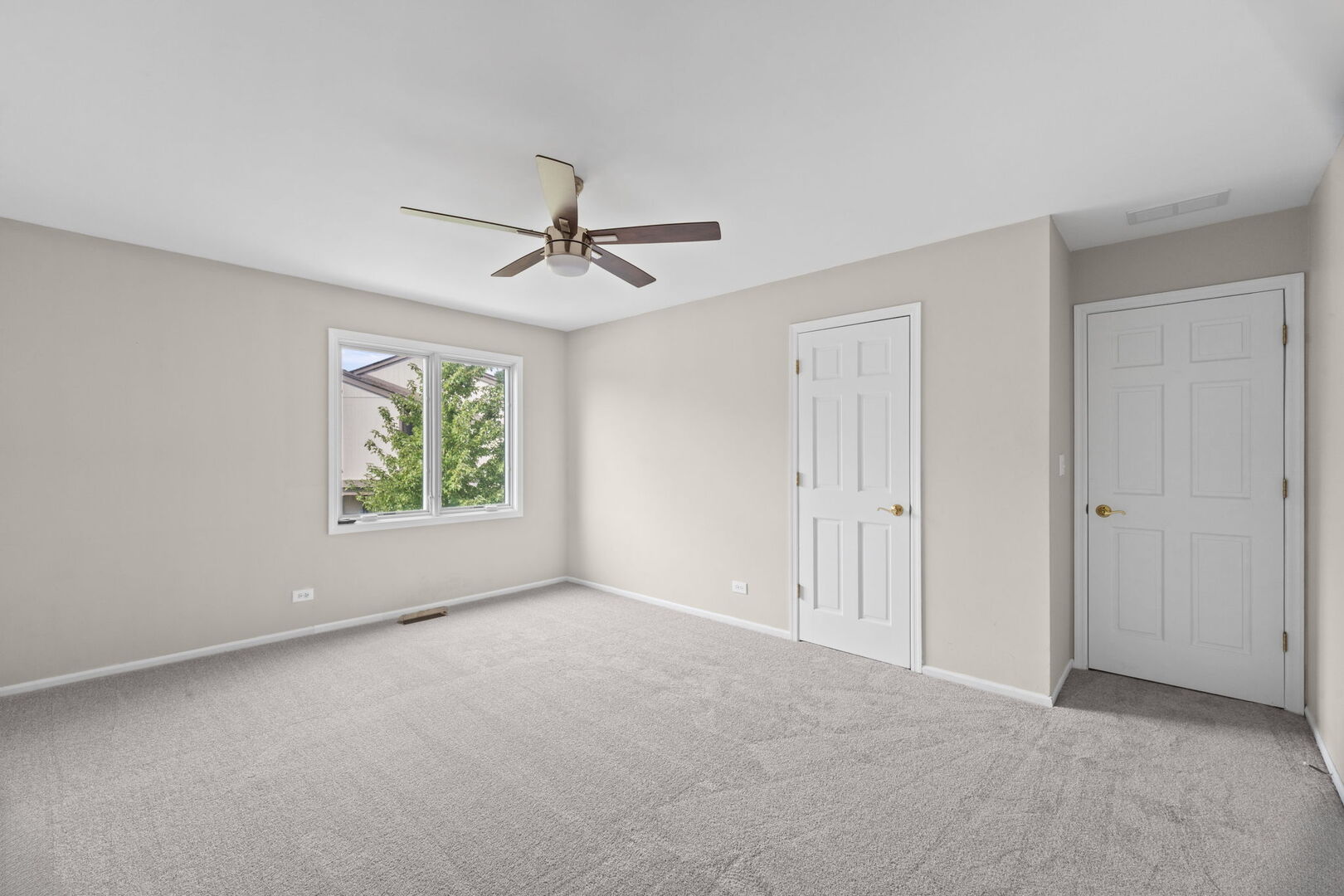 107 Honeysuckle Court Property Photo 9