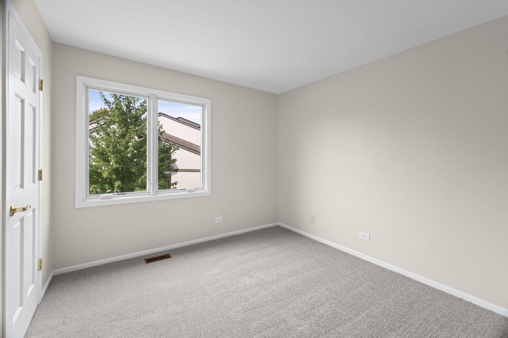 107 Honeysuckle Court Property Photo 10