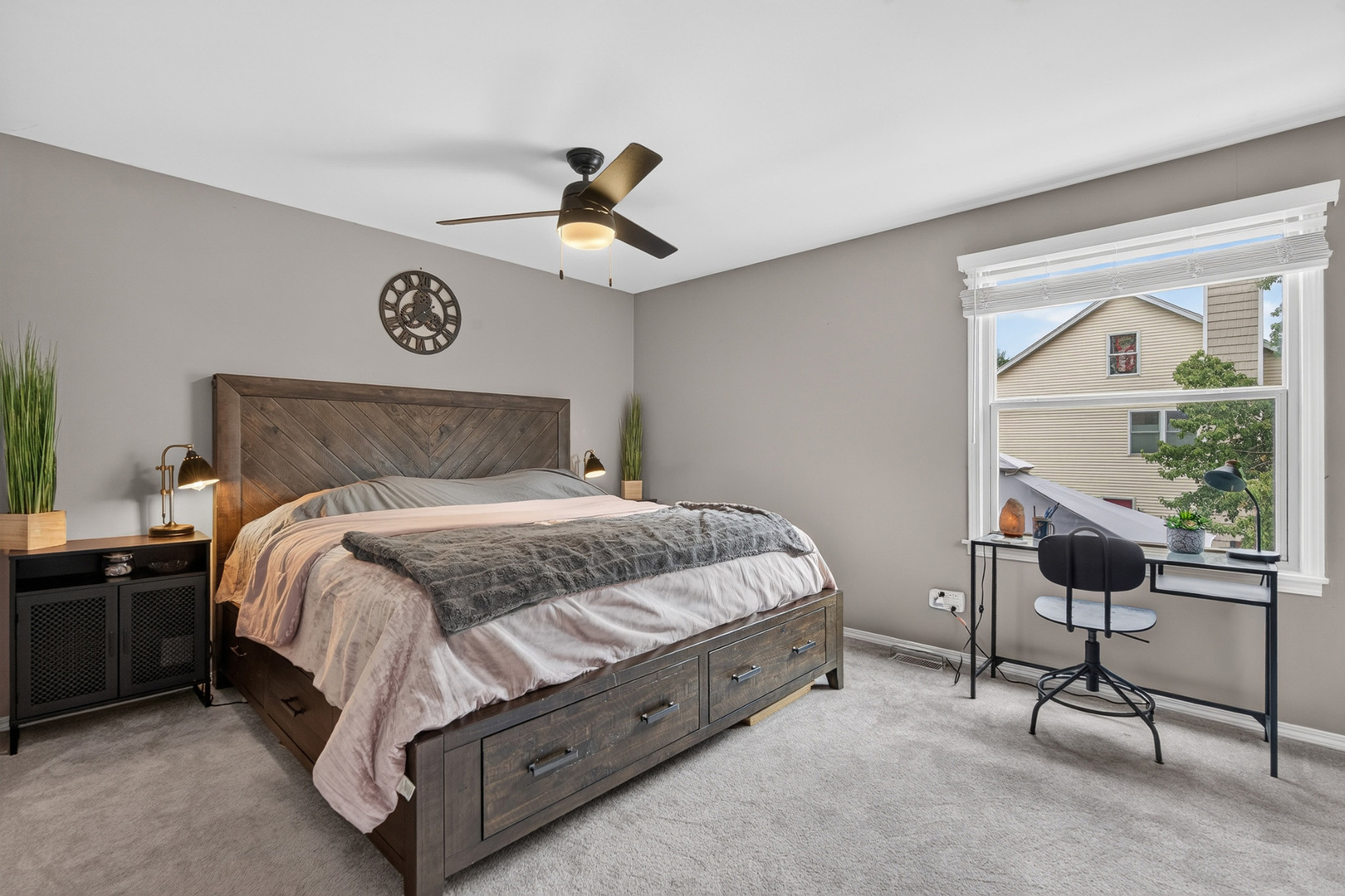 1000 Louis Avenue Property Photo 15