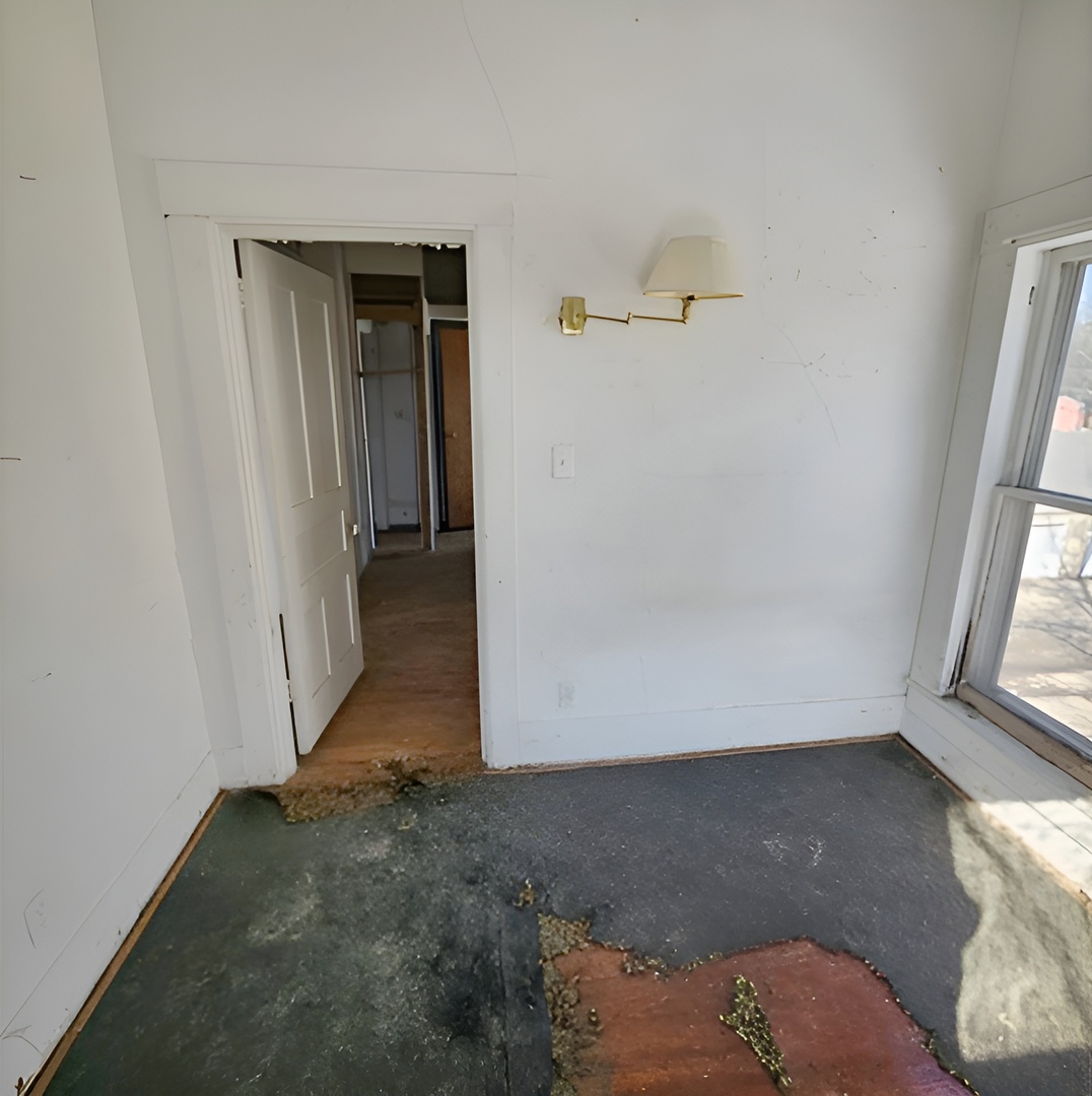212 S Tryon Street Property Photo 15