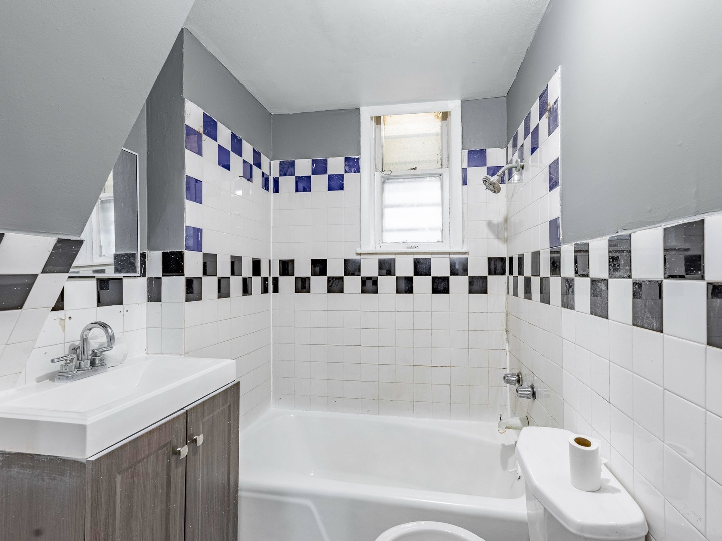 4722 S Ada Street Property Photo 9