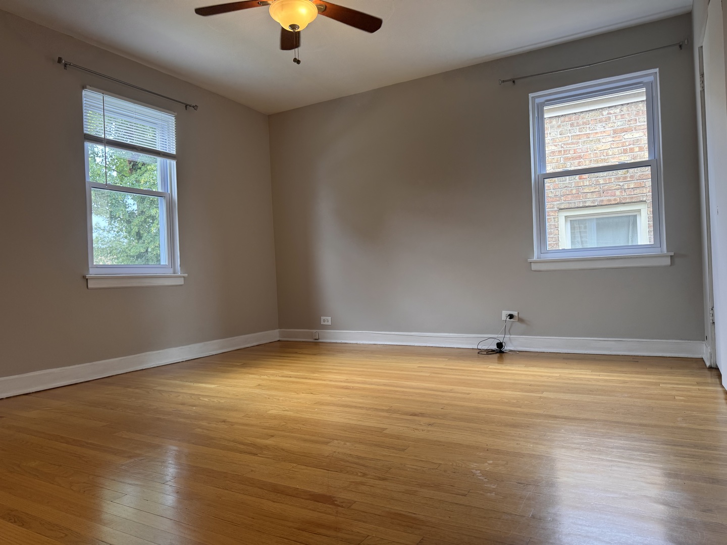 2925 W Jerome Street Property Photo 8