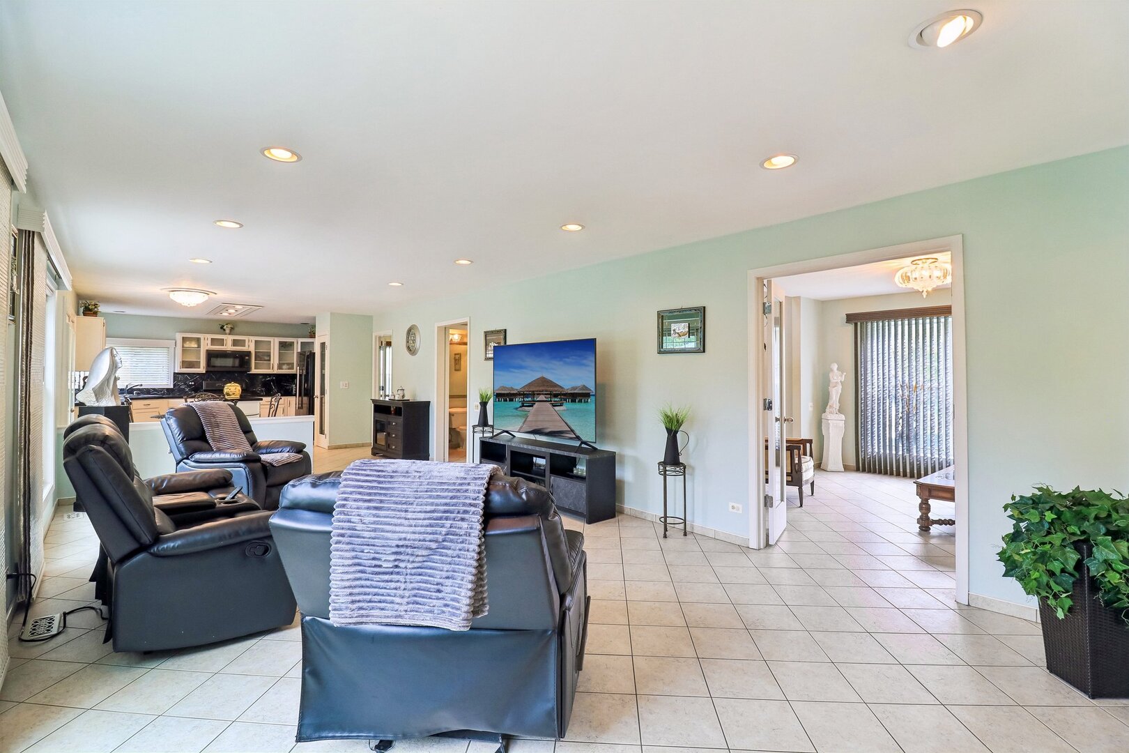 1360 Yosemite Parkway Property Photo 14