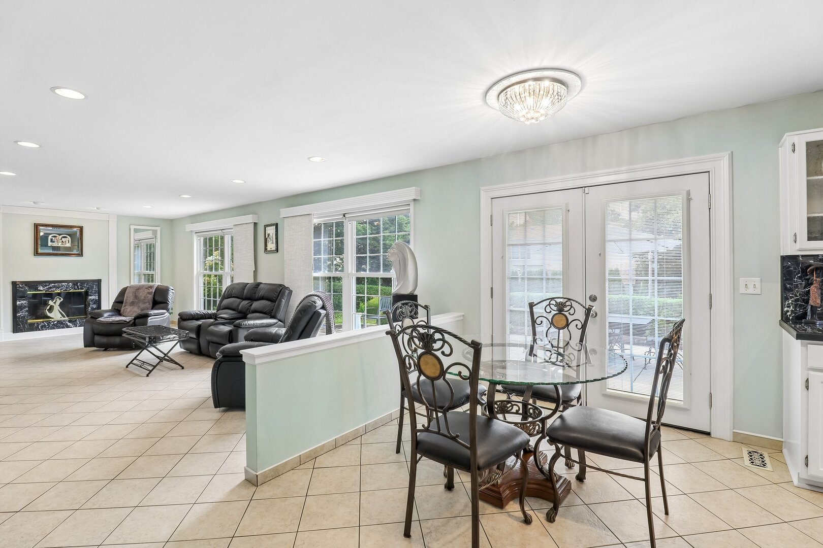 1360 Yosemite Parkway Property Photo 18