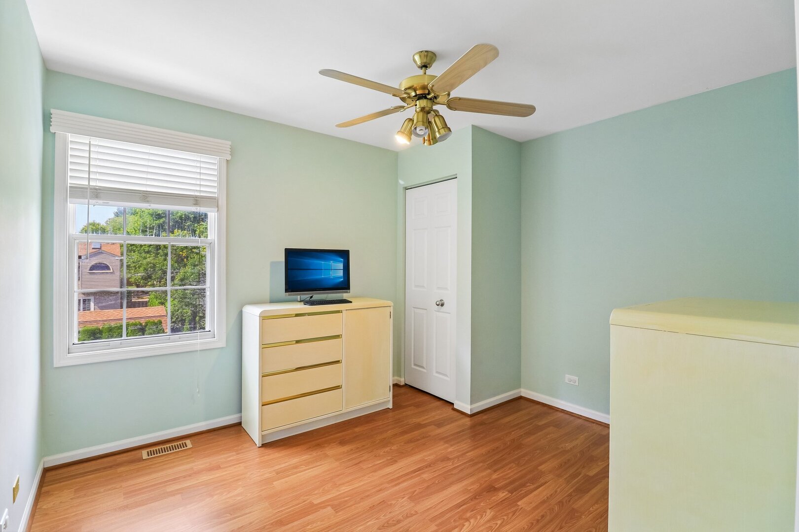 1360 Yosemite Parkway Property Photo 32